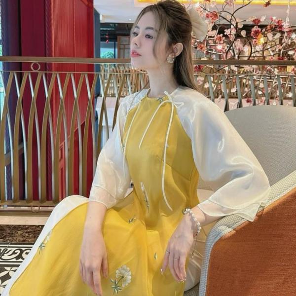 Áo Dài Cách Tân Nữ 4 Tà Đường Yên Von Tơ Thêu Hoa Nổi Dáng Suông Tay Lỡ Cao Cấp ADTA005 - Thảo Anh