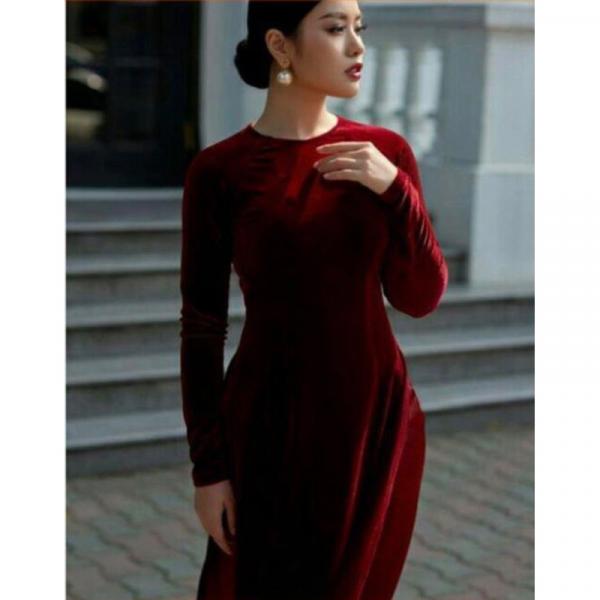 BỘ ÁO DÀI NHUNG ĐỎ ĐÔ CỔ KIỀNG TRÒN TAY DÀI KÈM QUẦN LỤA SANG TRỌNG