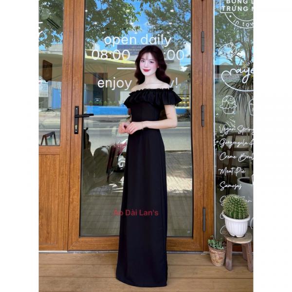 ELLY~Lan's Bộ Áo Dài cổ hở Màu Đen lễ tân Bẹt vai gợi cảm lụa Tằm Ý kèm quần sang trọng