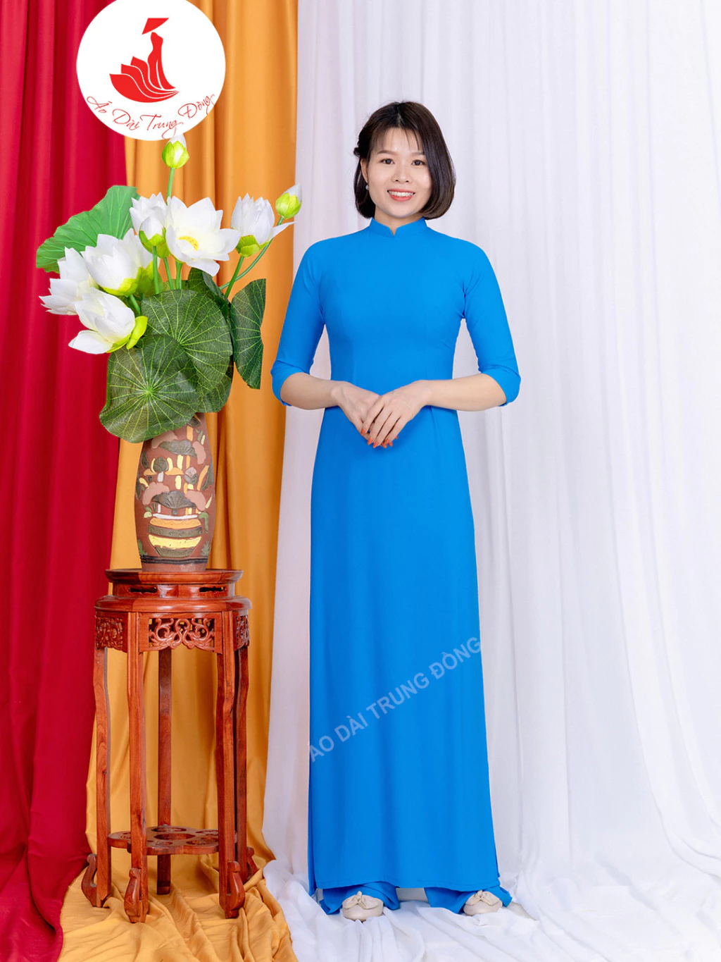 Mẫu áo dài 4 tà chất liệu chifon được may 2 lớp 4 tà  |  Áo dài Trung Đồng
